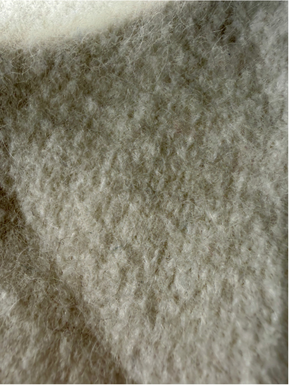 Women's Le Chateau Angora Blend Crew Neck Sweater White Size S-M Rabbit - Picture 8 of 12